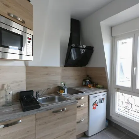 Charming - Batignolles Paris